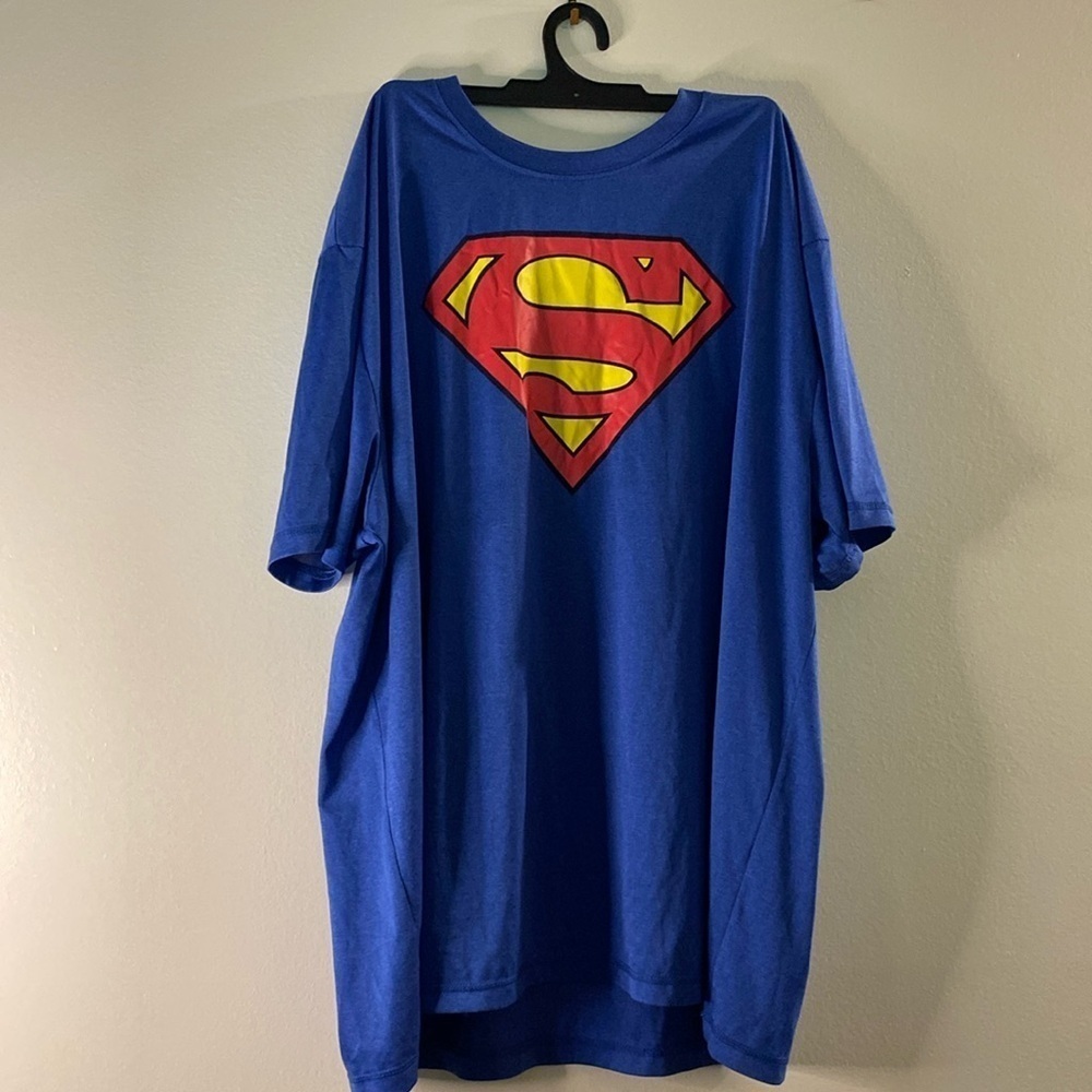 DC Comics Men’s Blue Short Sleeve Superman Shirt (Size XL)
